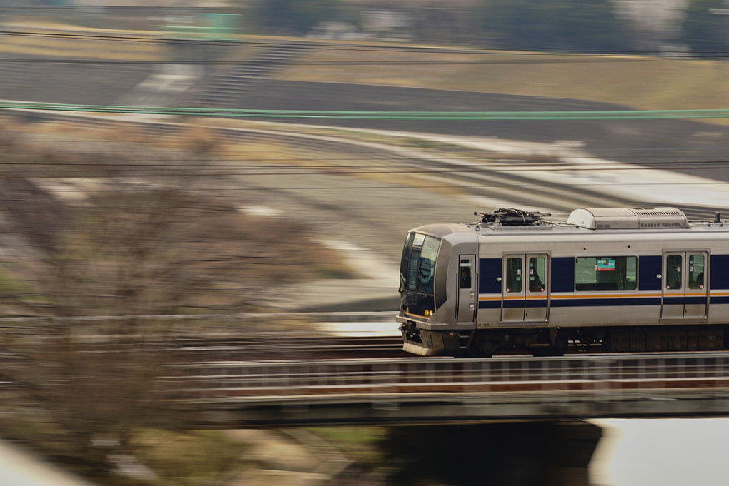 朝のJR京都線