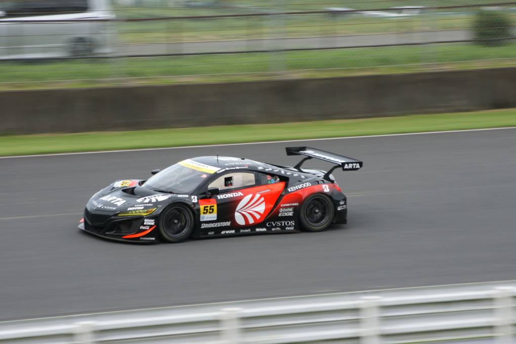 GT３００クラス　予選　NSX-GT