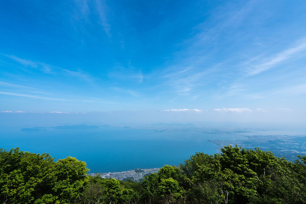 琵琶湖南部を望む