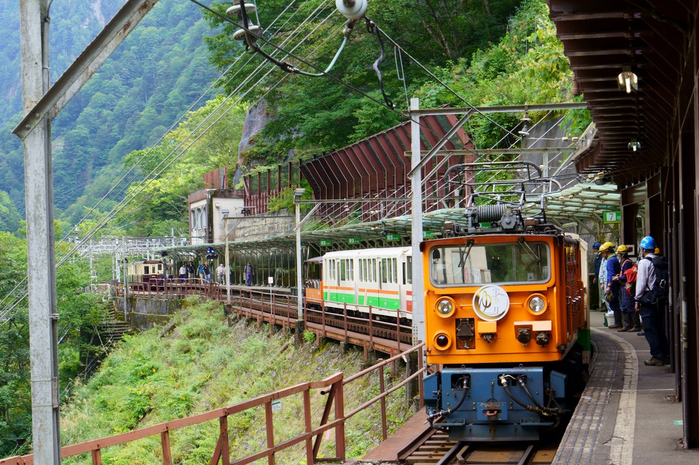 黒部峡谷鉄道