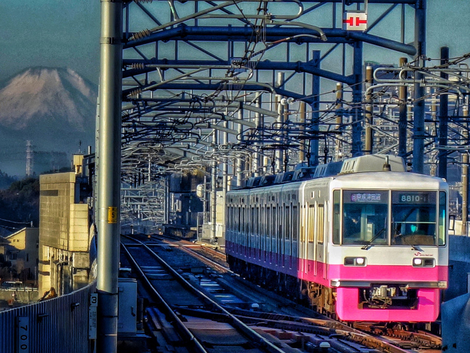 真冬の朝 新京成電鉄と富士山