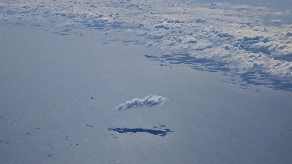 津軽海峡はぐれ雲