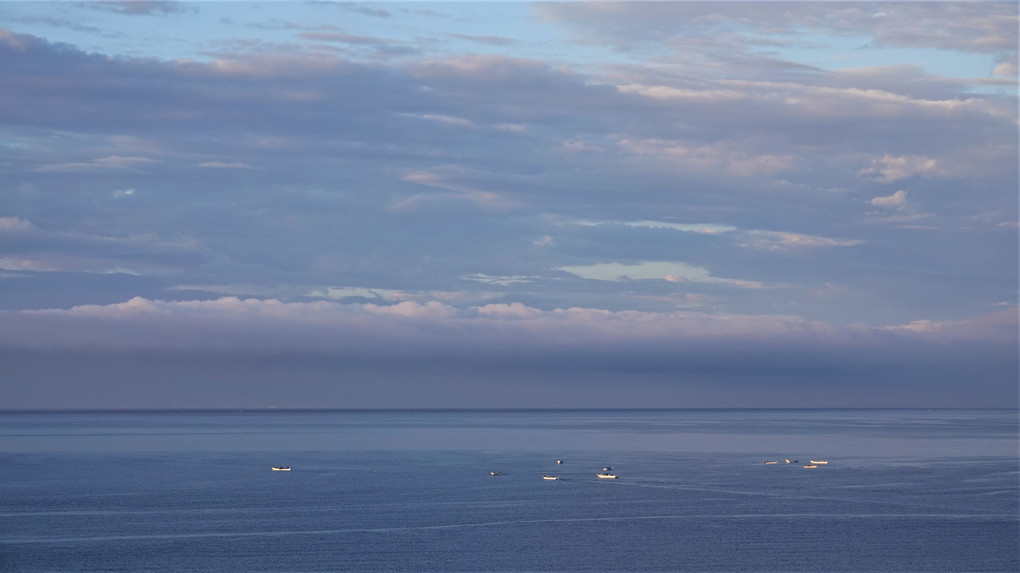 津軽海峡夏雲
