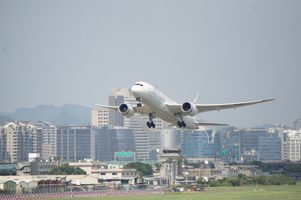 JAL 787-8 Dreamliner @台北松山空港