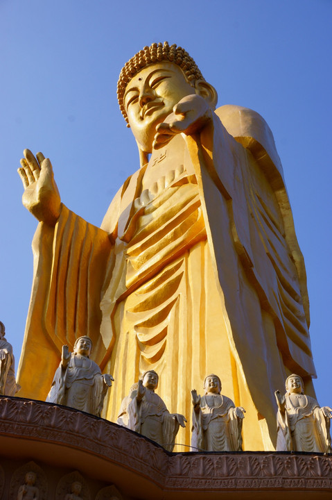 仏光山大仏城の黄金の仏像