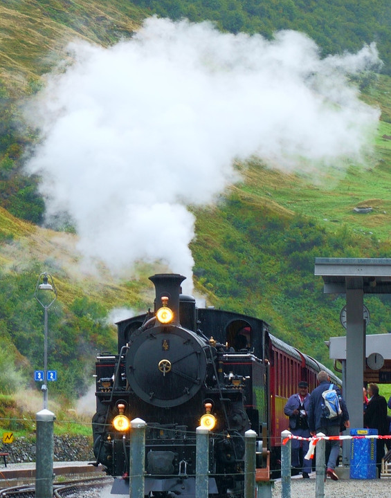 フルカ山岳蒸気鉄道