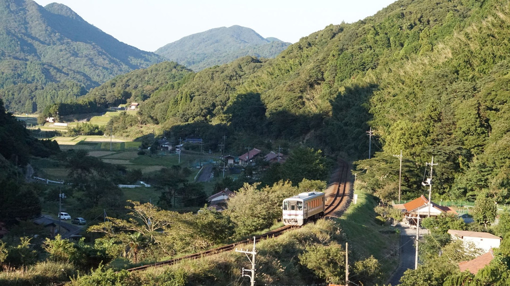 夕方の田舎電車