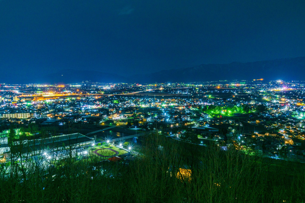 松本市内の夜景（城山公園）より