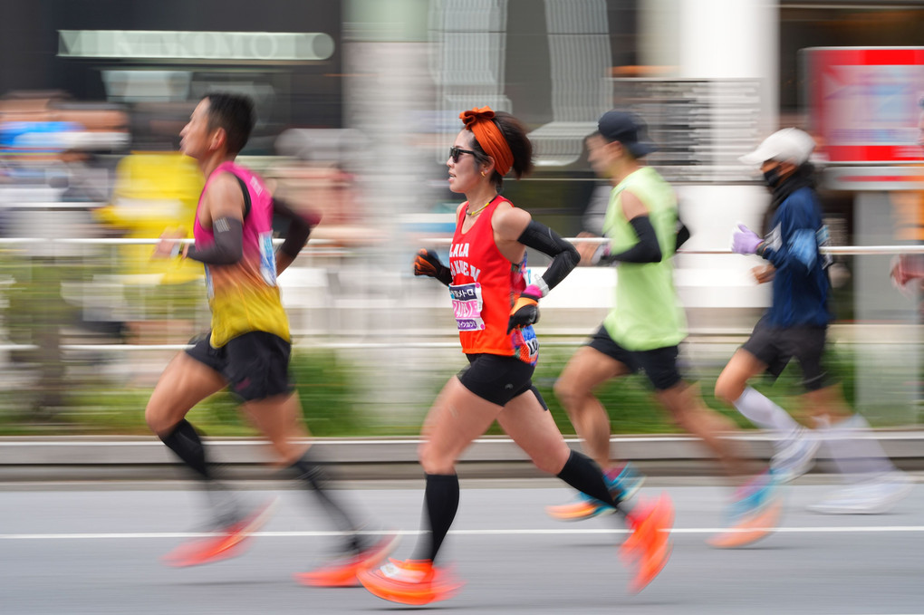 東京マラソンを流し撮りで撮る