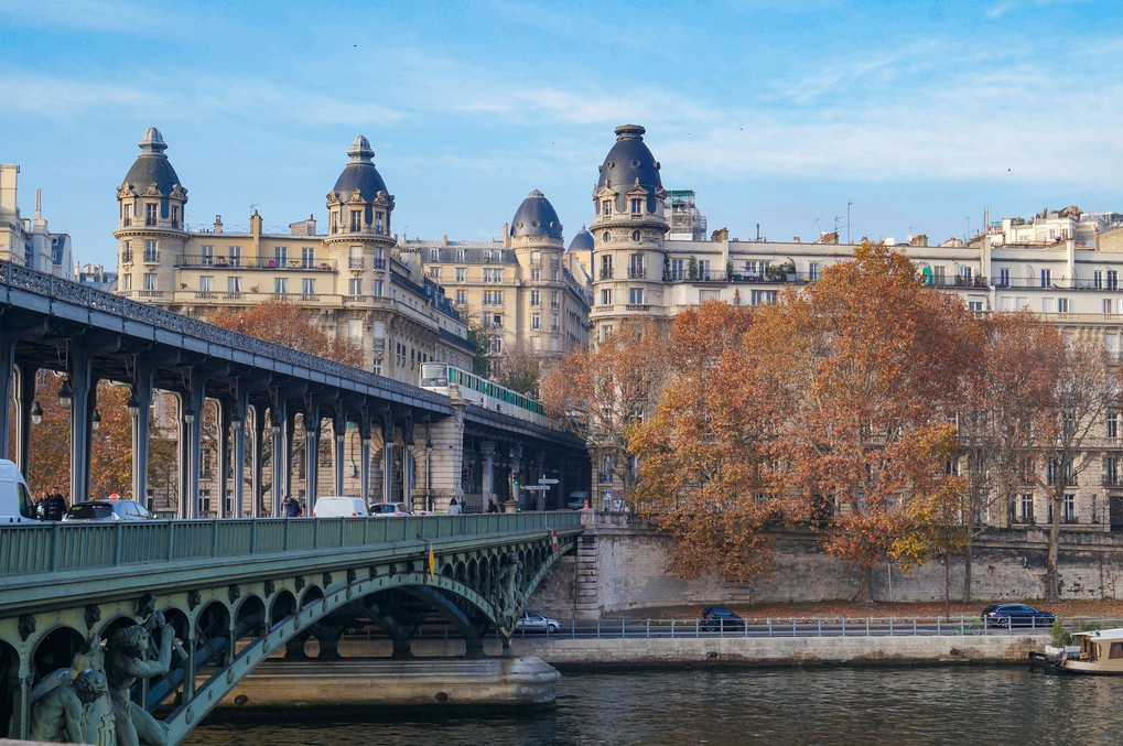 Le Pont de Bir-Hakeim　ビル・アケム橋