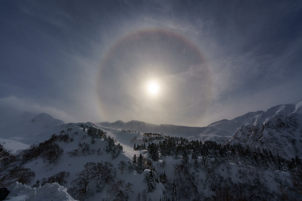 吹雪の十勝岳