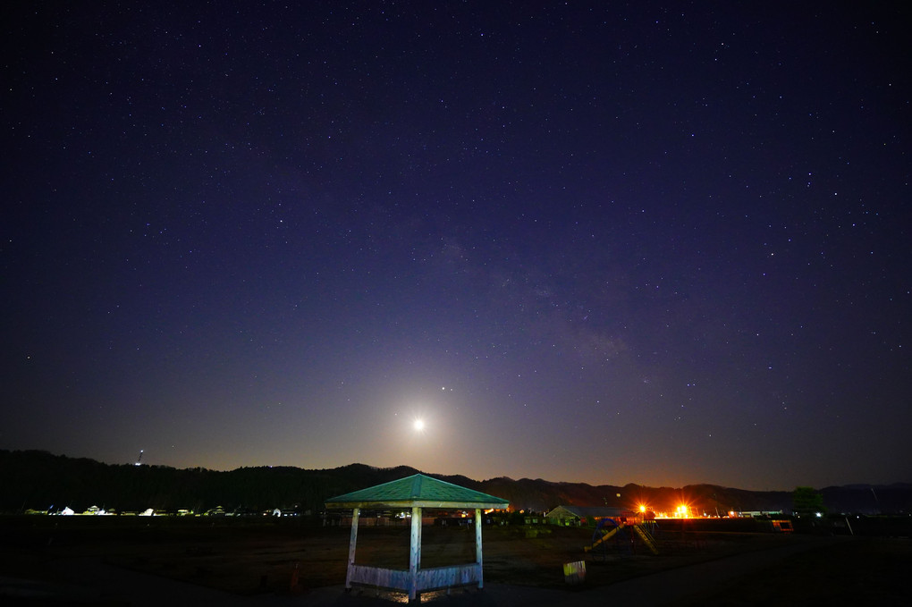 月 土 木 火  と天の川