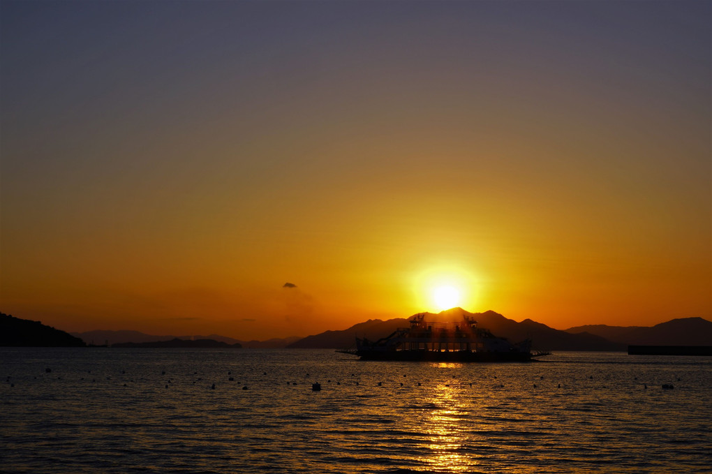 冬季限定　宮島弥山に夕日が落ちる