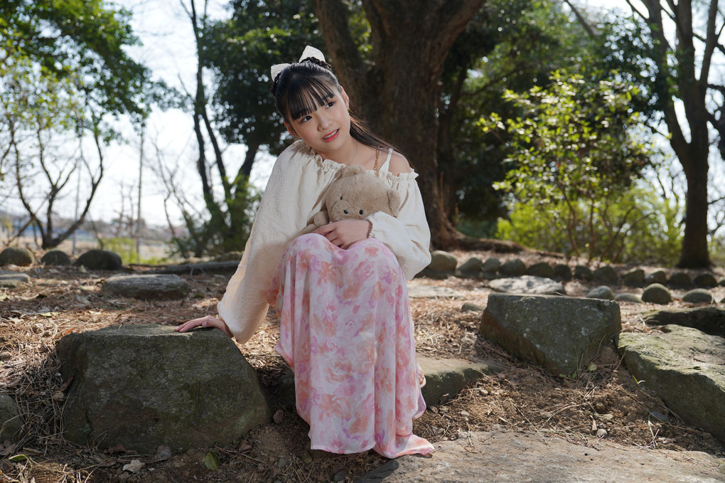 ””　いにしえの　奈良の都の　八重桜　今日九重に　にほいぬるかな　””