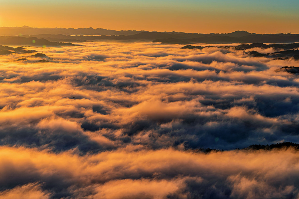 鹿野山から見る雲海と日の出