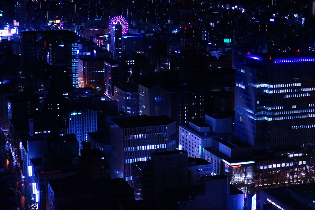 札幌の夜景を手持ちで印象的に撮る