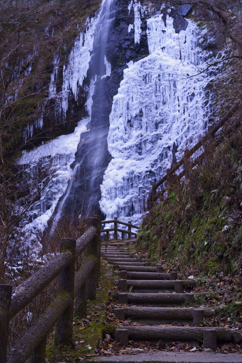 白猪の滝(氷瀑前)