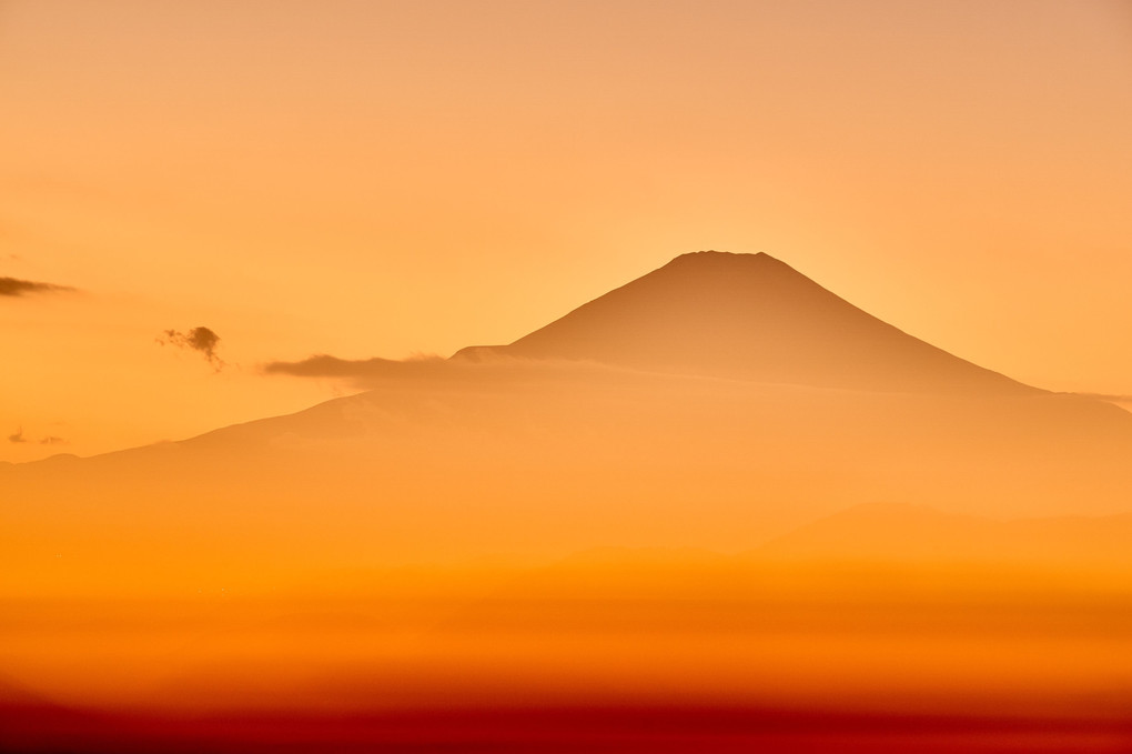 あたらしい富士山のカタチ　～月例オープンフォトコン優秀賞受賞です