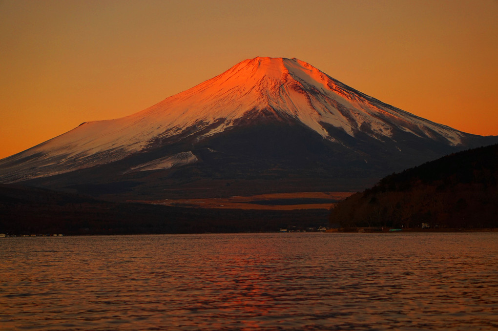 初春の富岳～「紅富士」