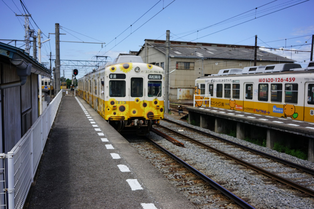 琴平電鉄の電車