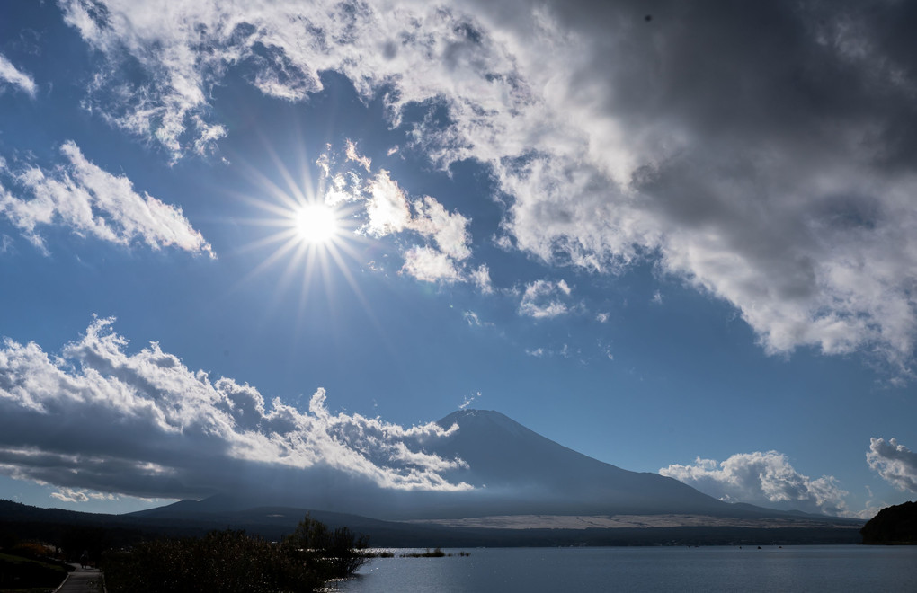気になる　富士山の雲