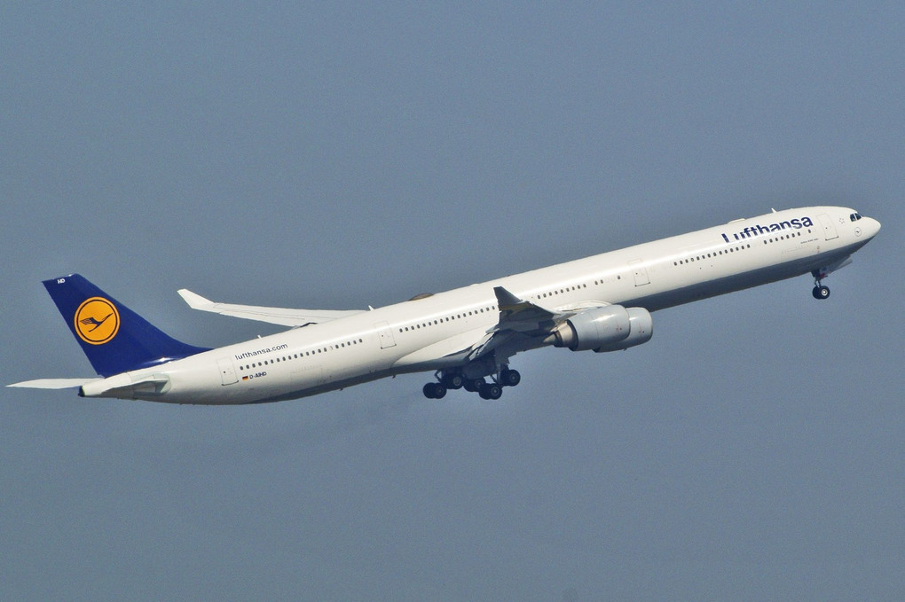 Airbus A340-642, Lufthansa