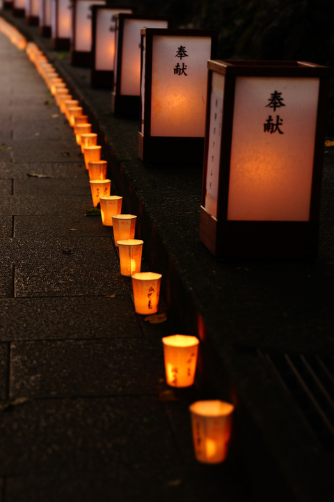 慈悲を…、万灯会（まんどうえ）第19回ろうそく祭り　高崎観音山