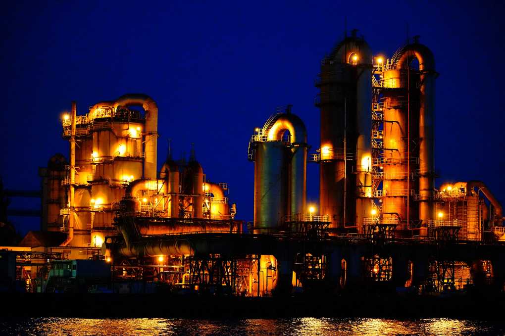 千葉港洋上からの工場夜景