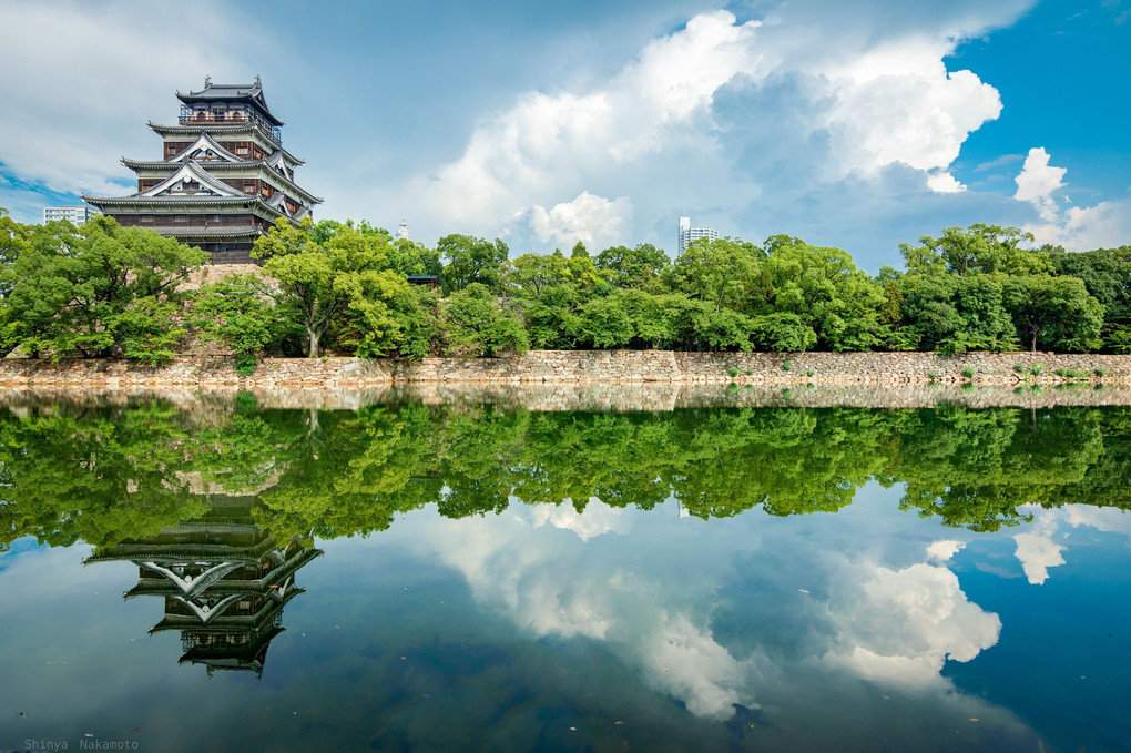 鏡面鯉城