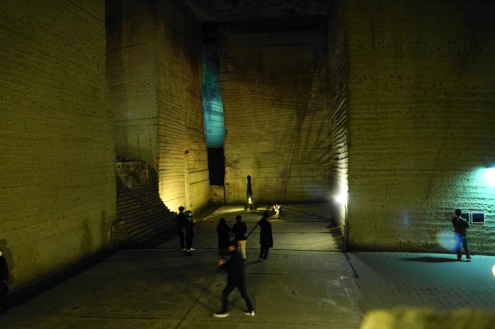 大谷資料館　古代神殿の地下空間みたい