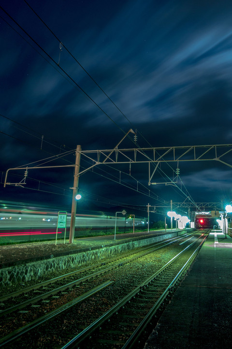 夜駅