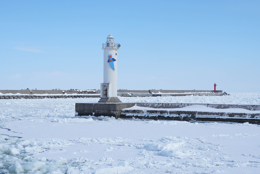 流氷とクリオネ灯台