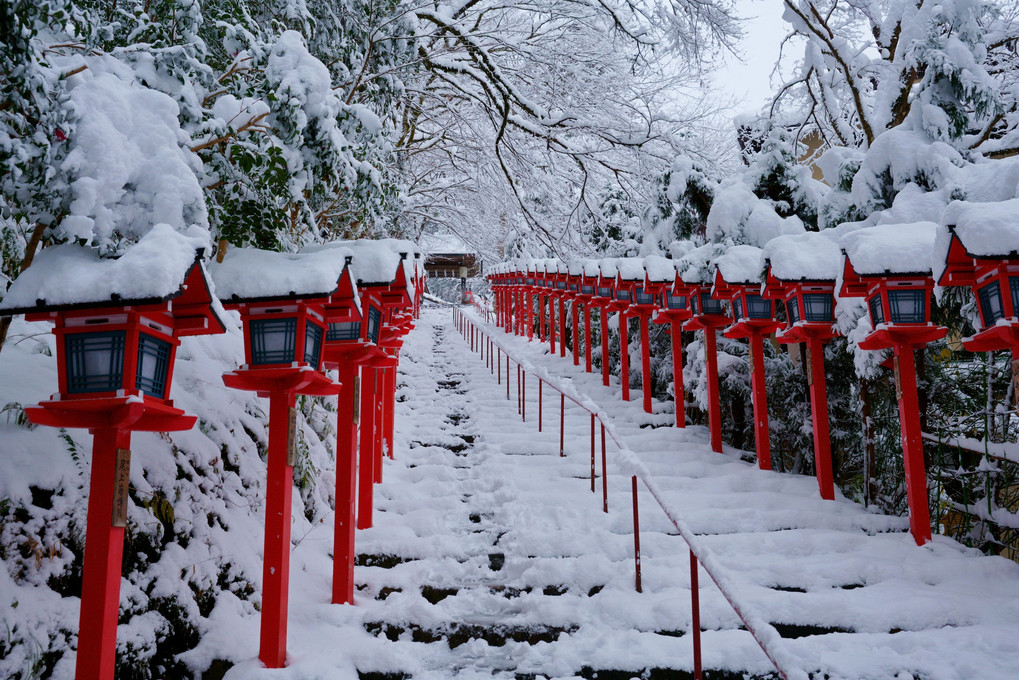 雪灯籠　貴船神社