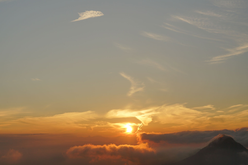 青空　夕陽　雲海　志賀高原横手山ドライブイン