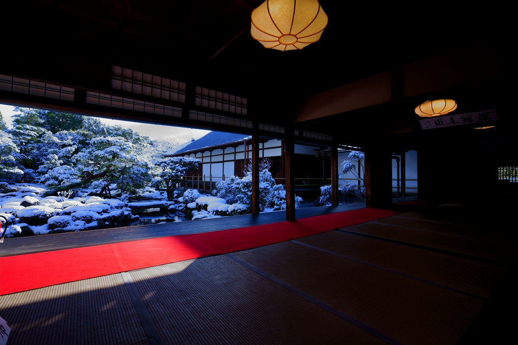 雪の京都散策　きぬかけの路