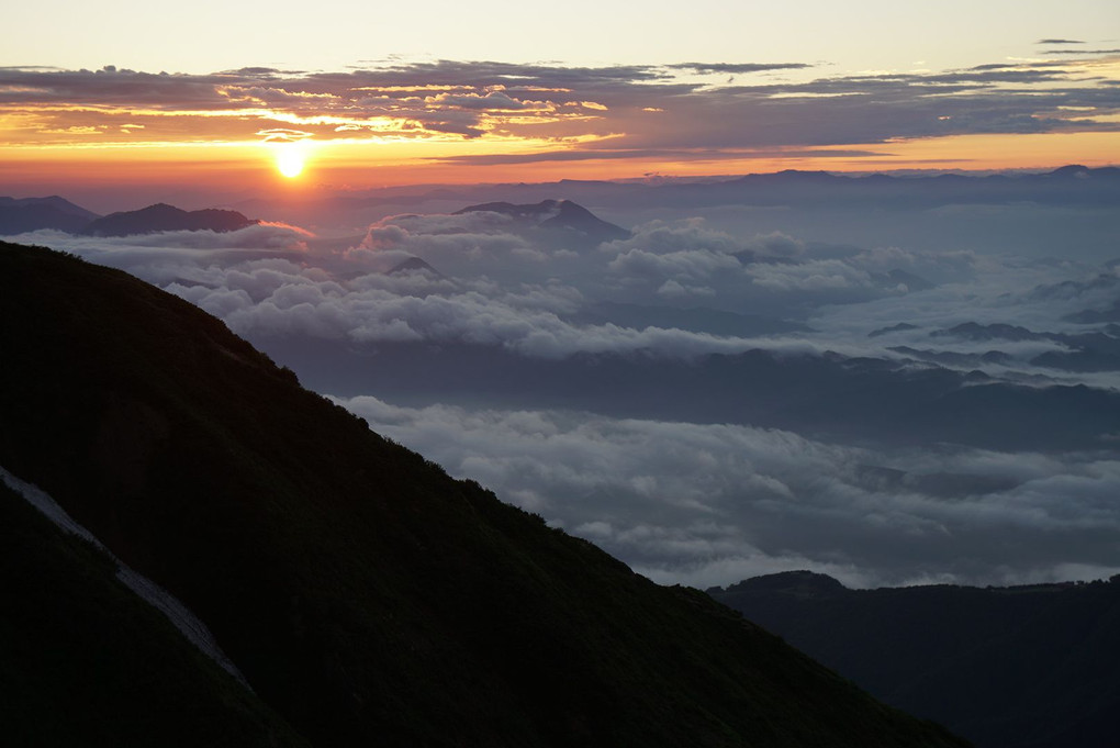 五竜岳からの日の出
