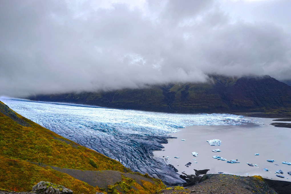 氷河の渓谷　In Iceland