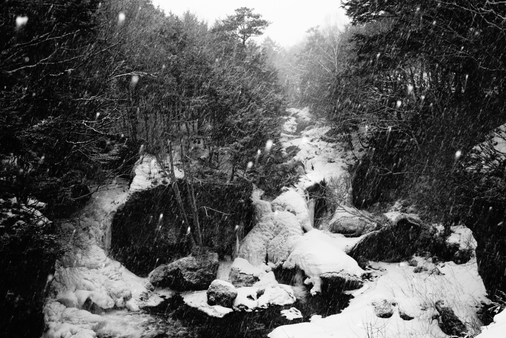 竜頭の滝：冬