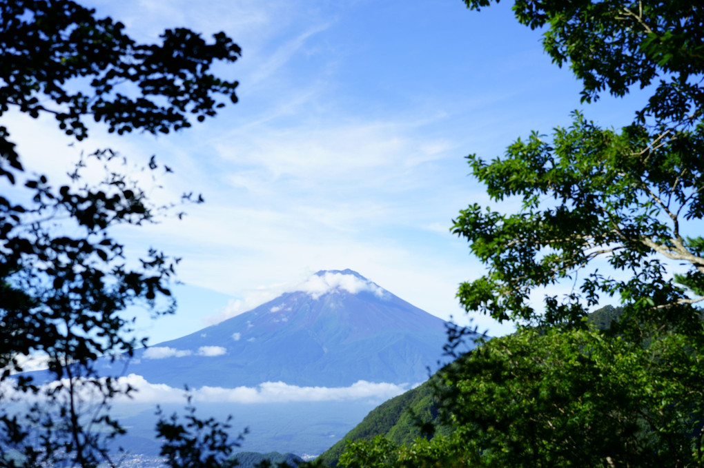 雲隠れ・時々刻々～ある日、三つ峠登山道からの富士の変化
