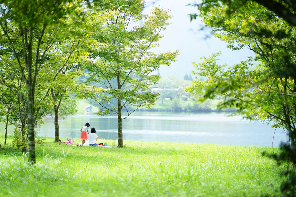 第92回マンスリーフォトコン入選御礼　「湖畔のひととき」