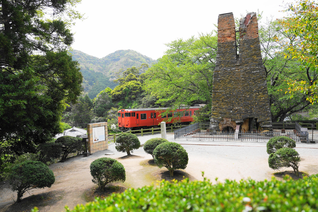 世界遺産を横目に