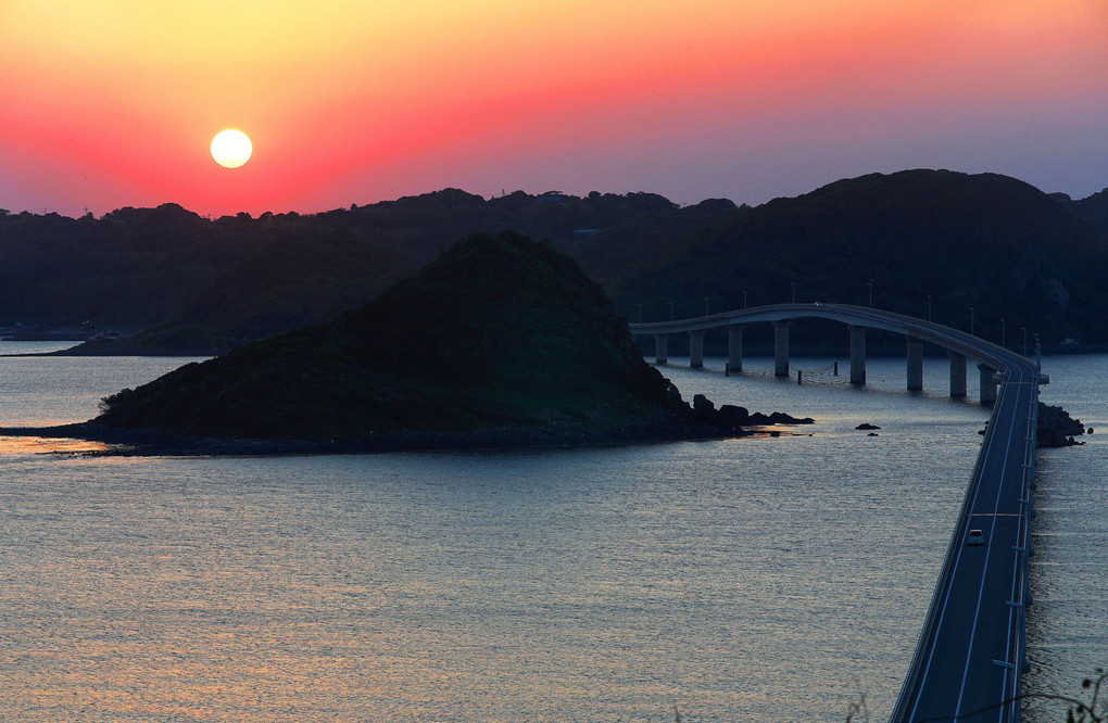 角島大橋の夕陽