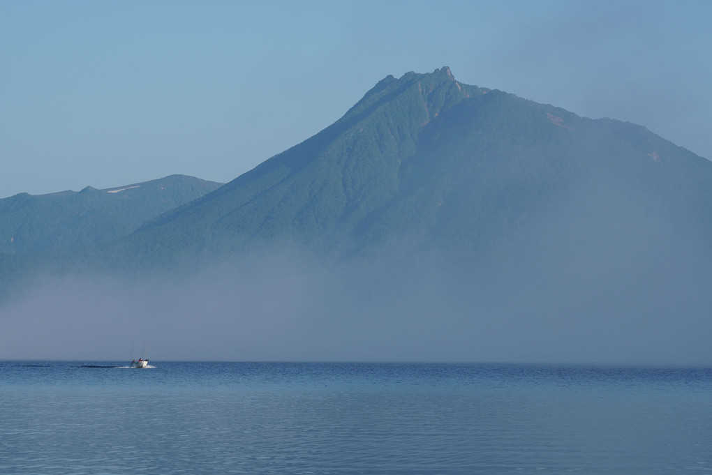 支笏湖の朝