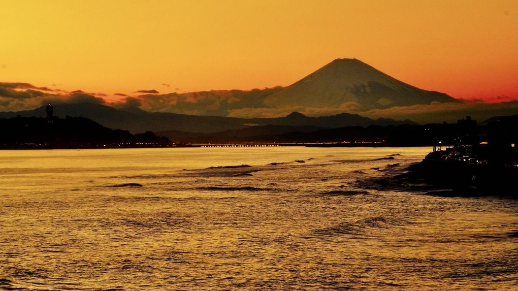 富士の夕暮れ　＠湘南・稲村が崎