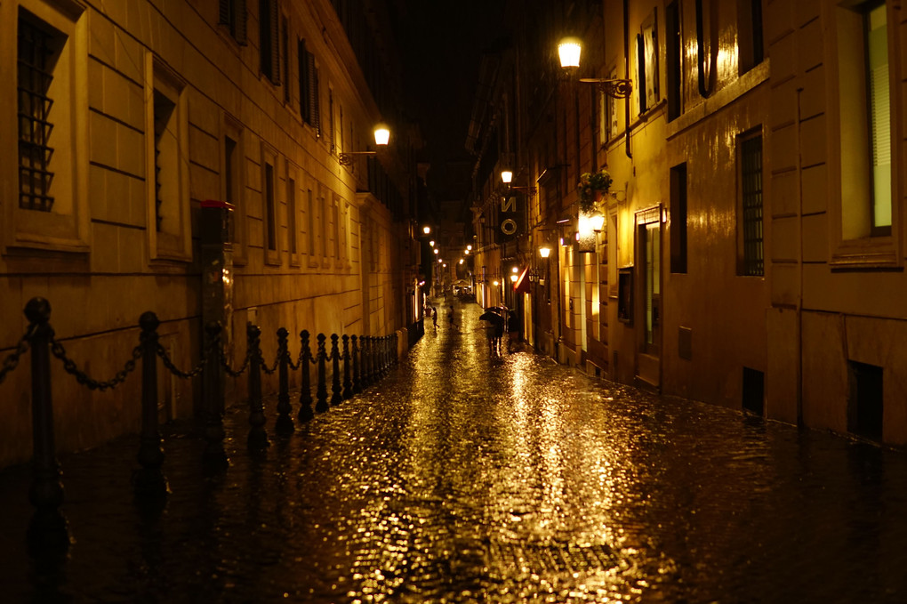 雨に濡るるローマ