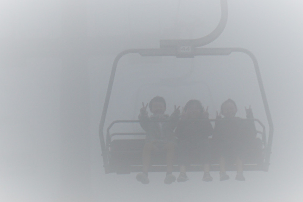 濃霧のリフト