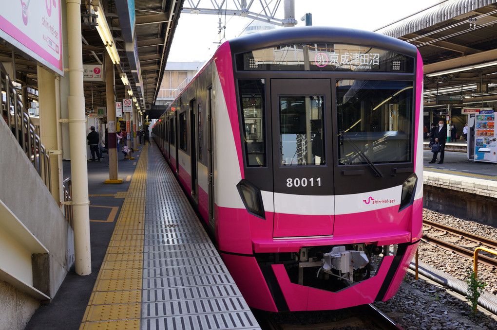 新京成電鉄の最新鋭車両、80000形なり。