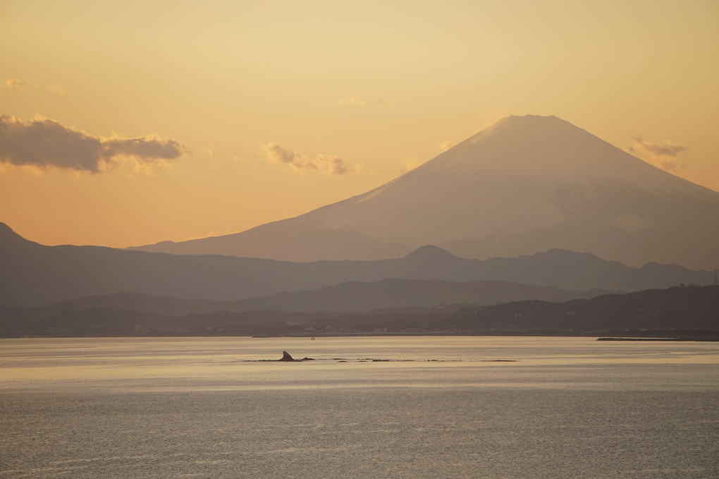 富士と烏帽子岩