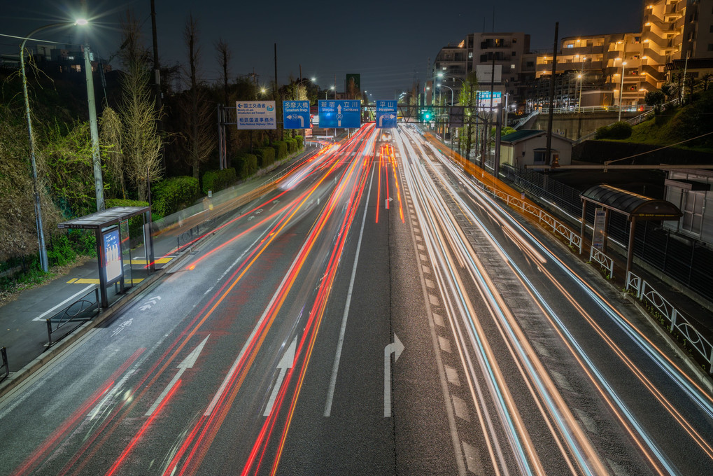 夜の甲州街道