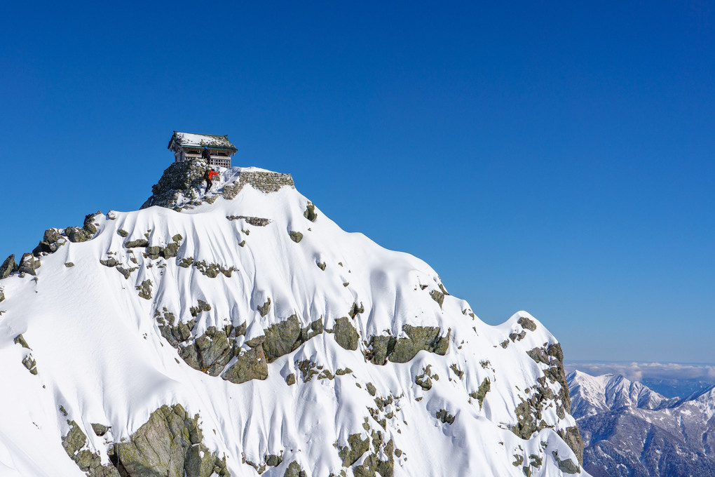 雪の雄山へ